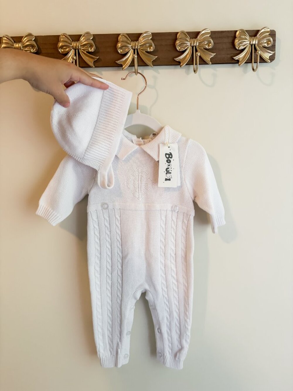 Booulfi size 0-3 months Knit Romper with Hat White
